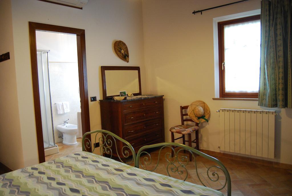 Agriturismo Sant' Ansano Guest House Castiglione d'Orcia Room photo
